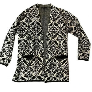 Cyrus Black And White Long Cardigan Sweater With‎ Pockets Size Medium